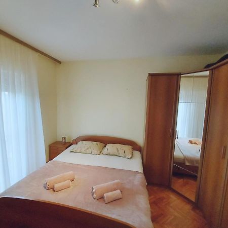 Apartament Apartman Lucija Biograd Na Moru Zewnętrze zdjęcie