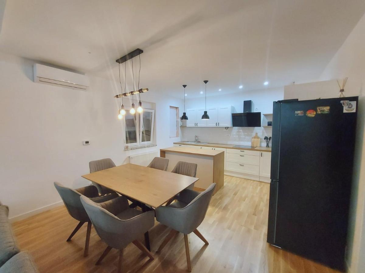 Apartament Apartman Lucija Biograd Na Moru Zewnętrze zdjęcie